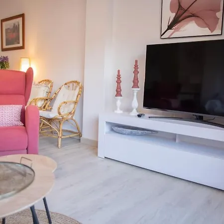 Apartman Luminoso Y Espacioso Piso A 5 Min Andando Del Mar *