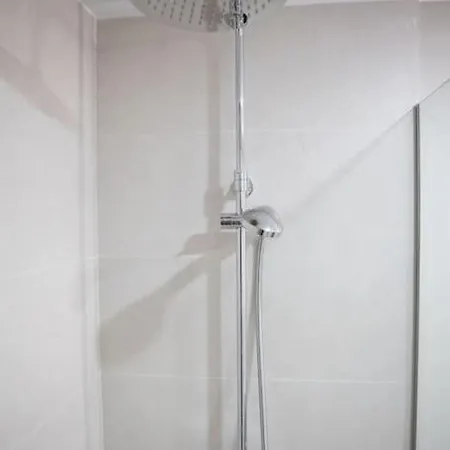 Apartman Luminoso Y Espacioso Piso A 5 Min Andando Del Mar *